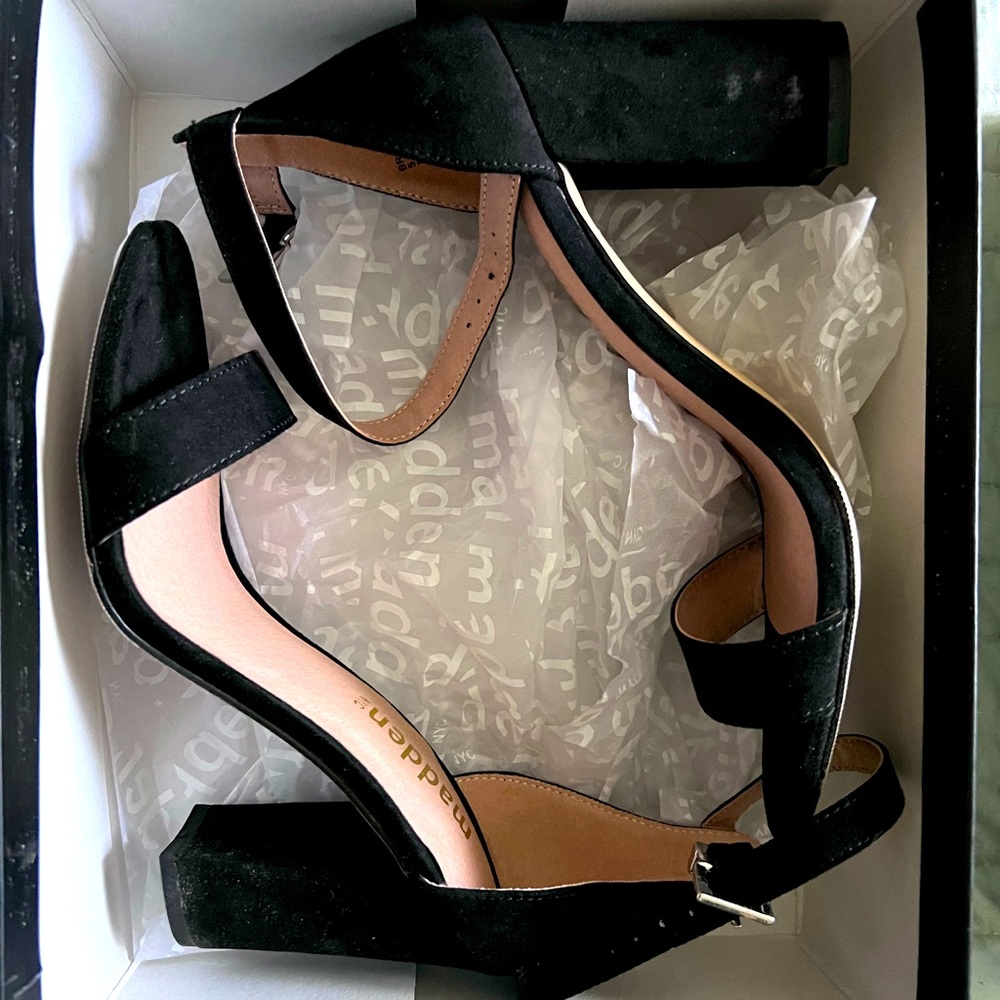Black Steve Madden dress heels.